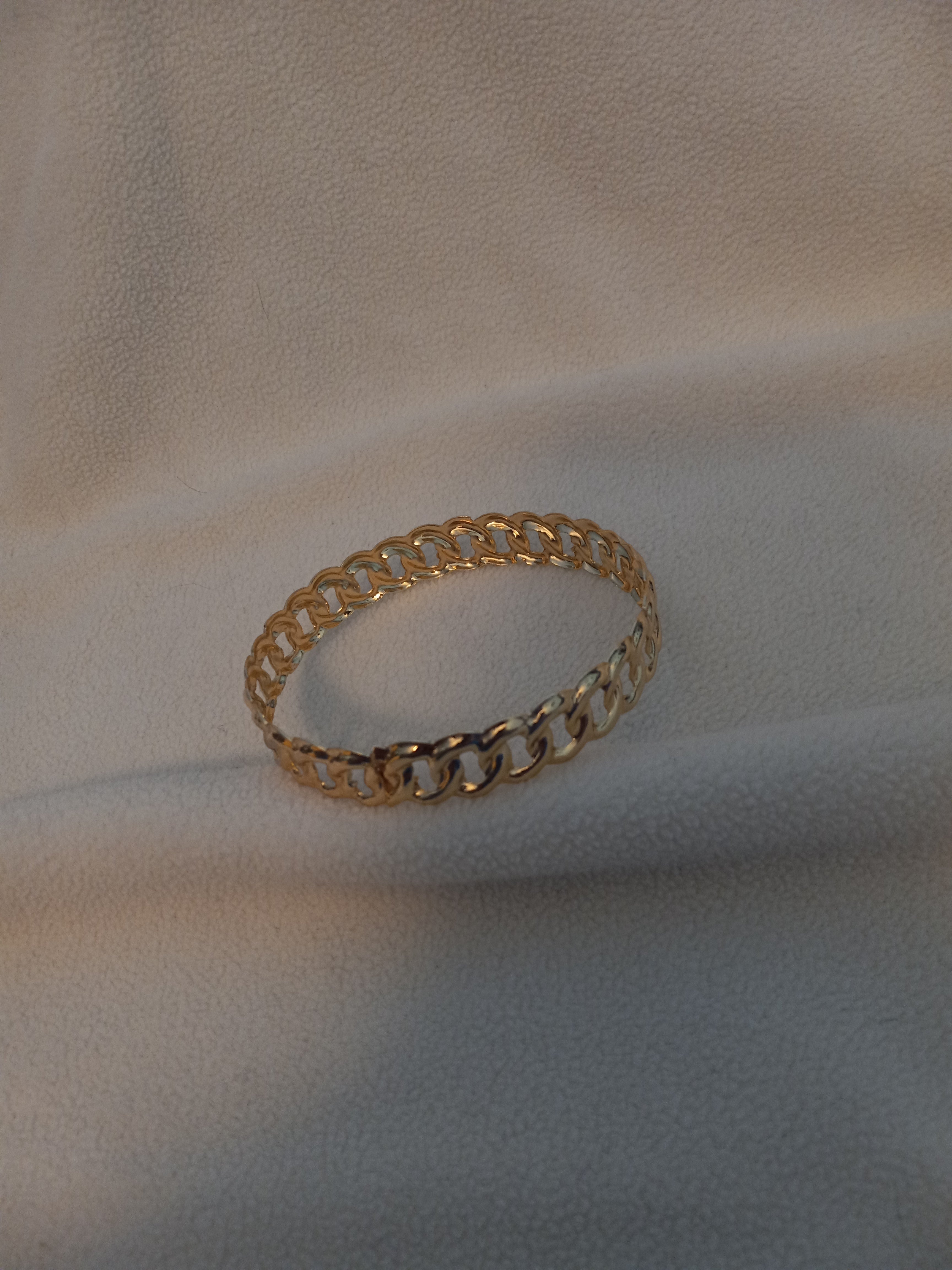 J 78  Gold Solid Chain Bracelet