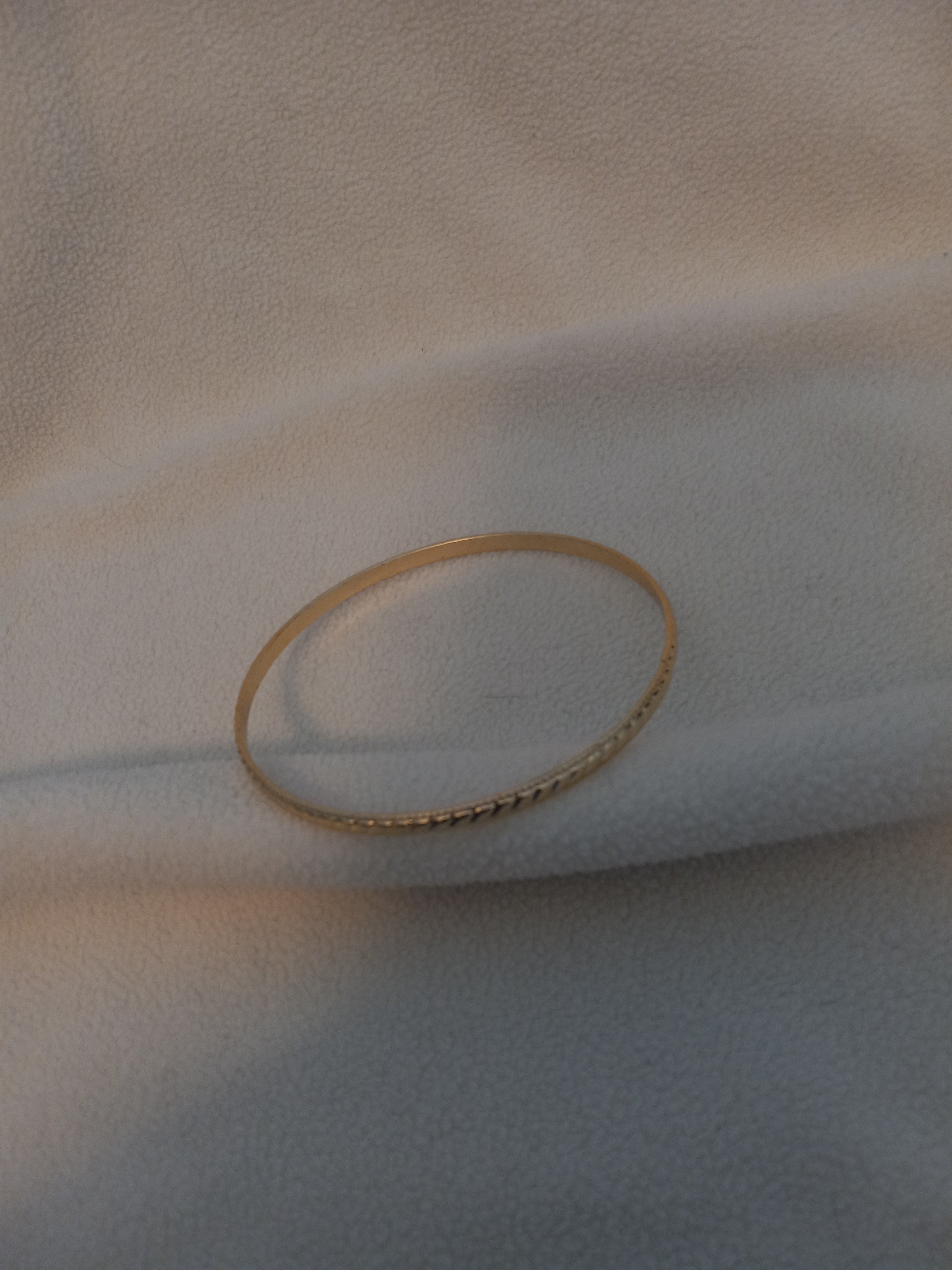 J 77  Textured Gold Bracelet