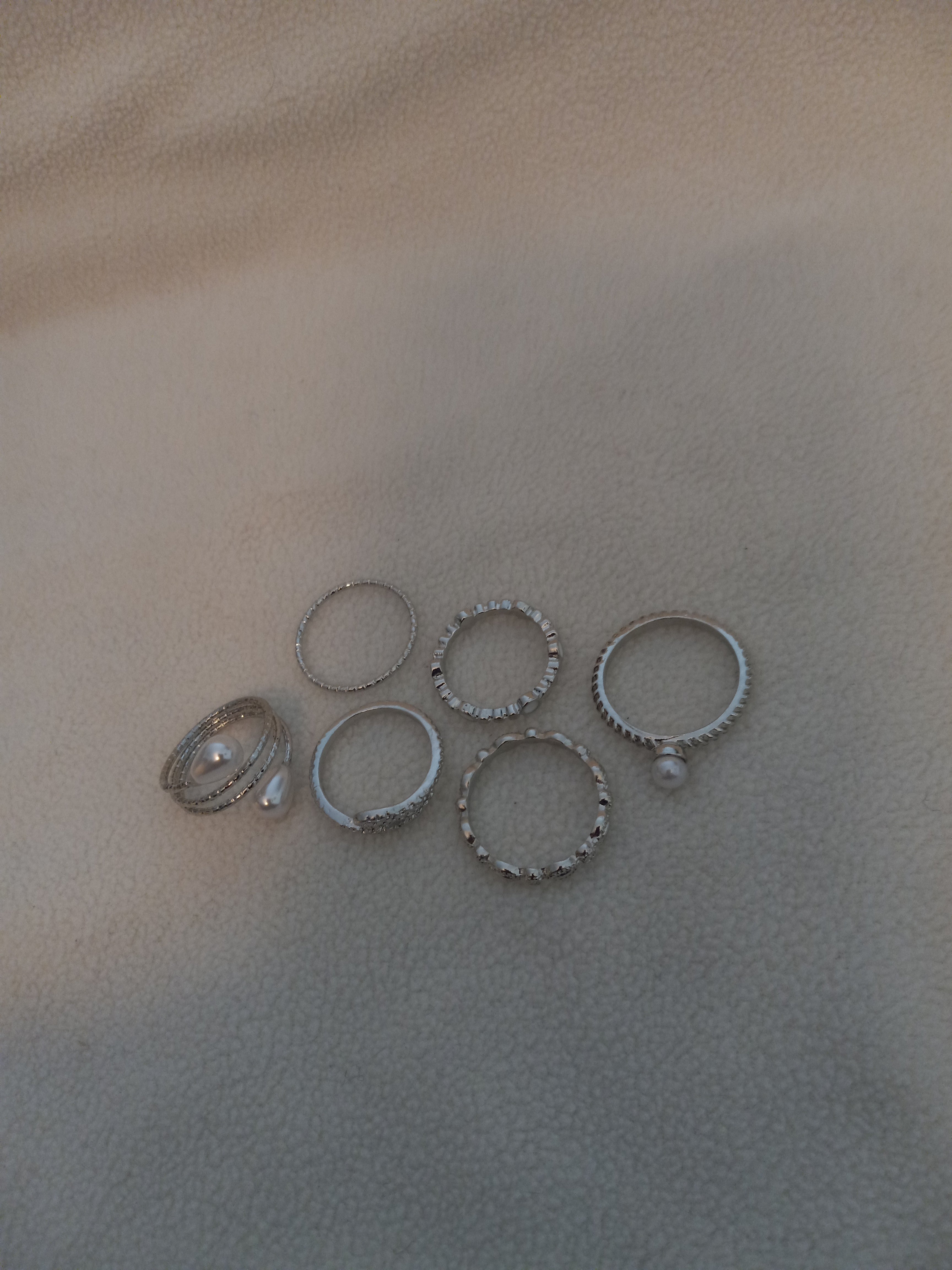 J 5  Set of 6 Silver Rings with Imitation Pearls