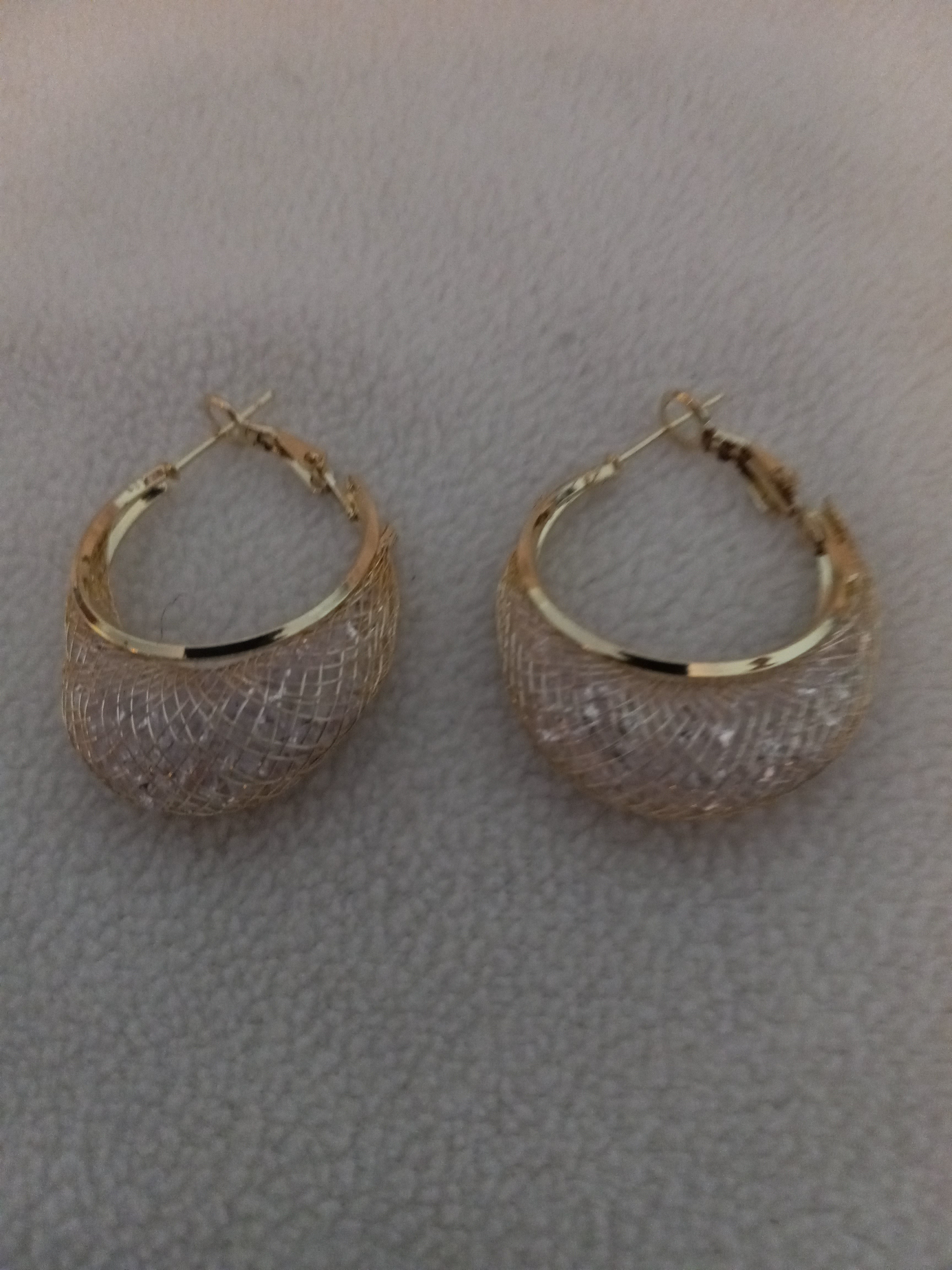 J 158 Silver Sparkle Hoop Earrings
