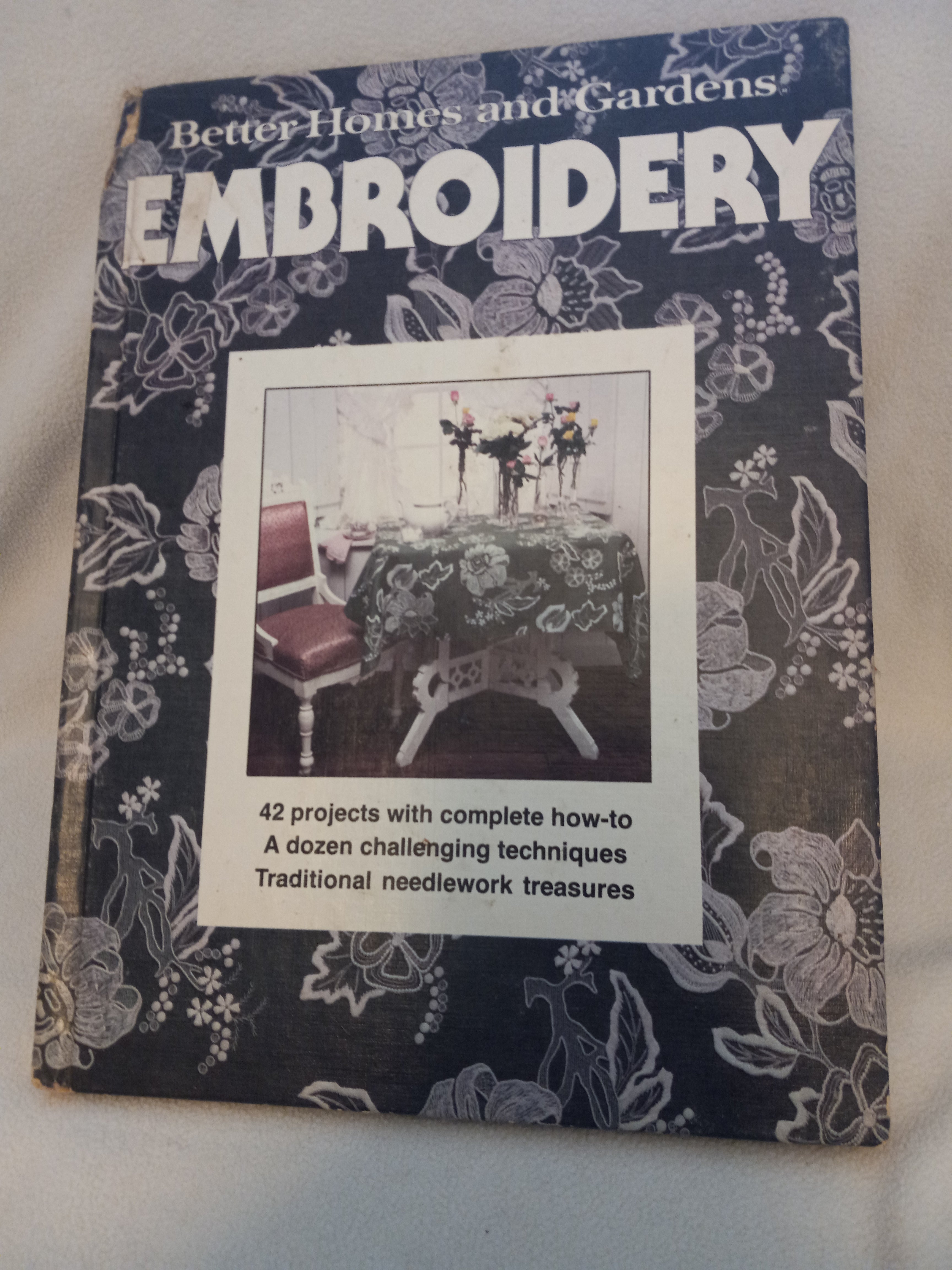 Book - Better Homes and Gardens Embroidery