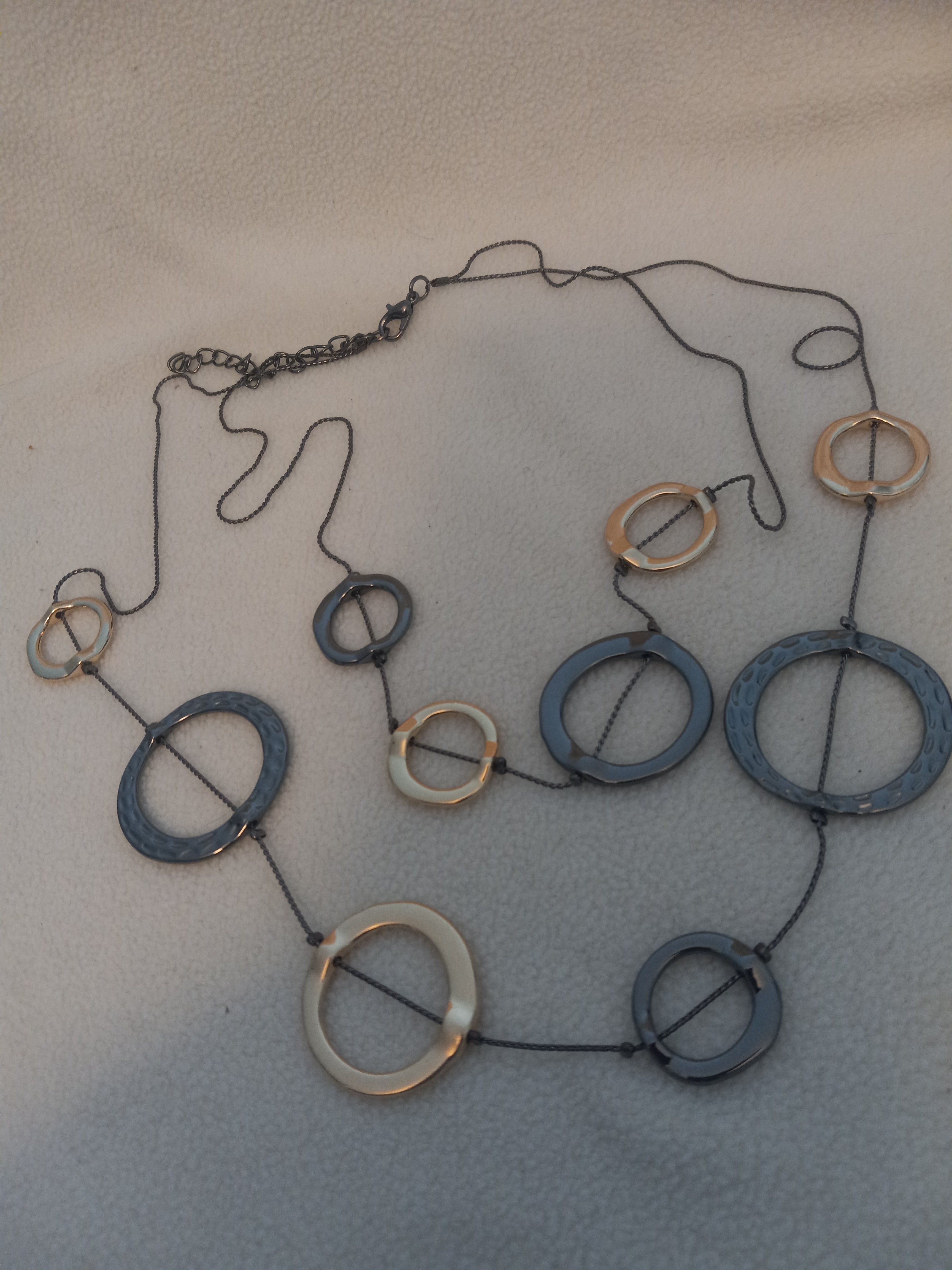 J 177  Rings Necklace