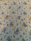 A 84  Yellow Floral Fat Quarter