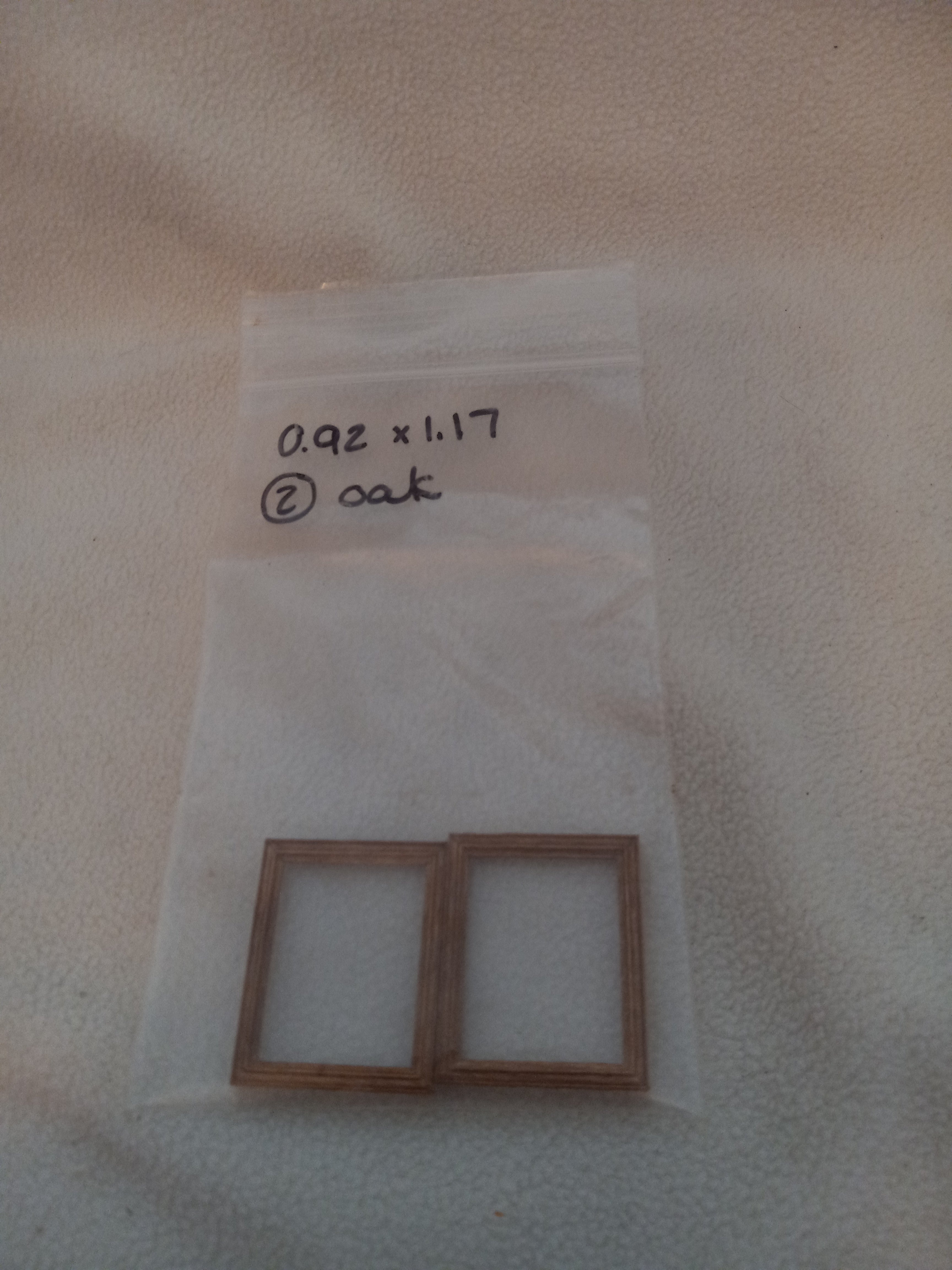 M 5  Dollhouse Miniatures 2 Oak Picture Frames 1/12 Scale