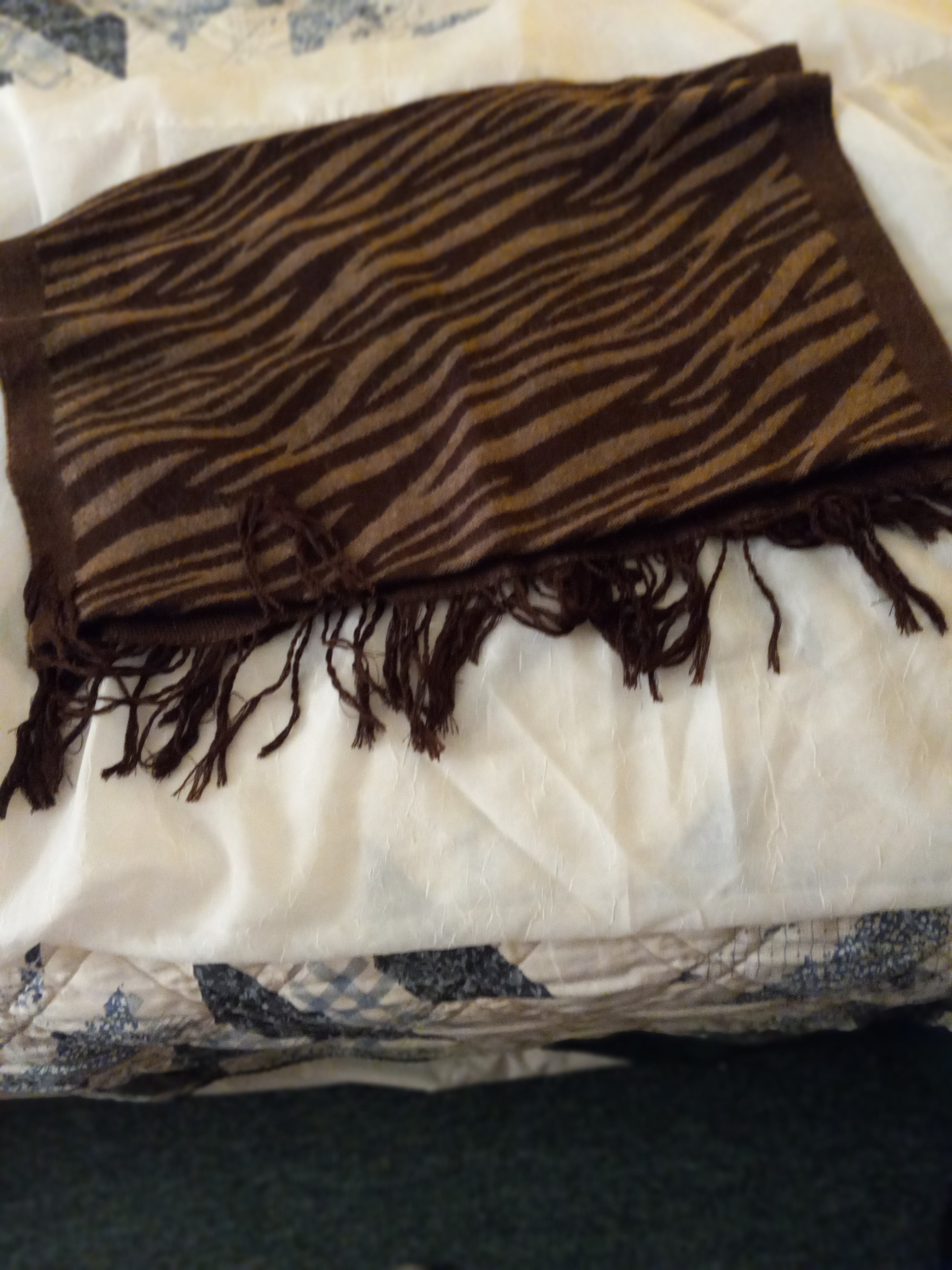 43 x 25 Scarf - Brown and Tan