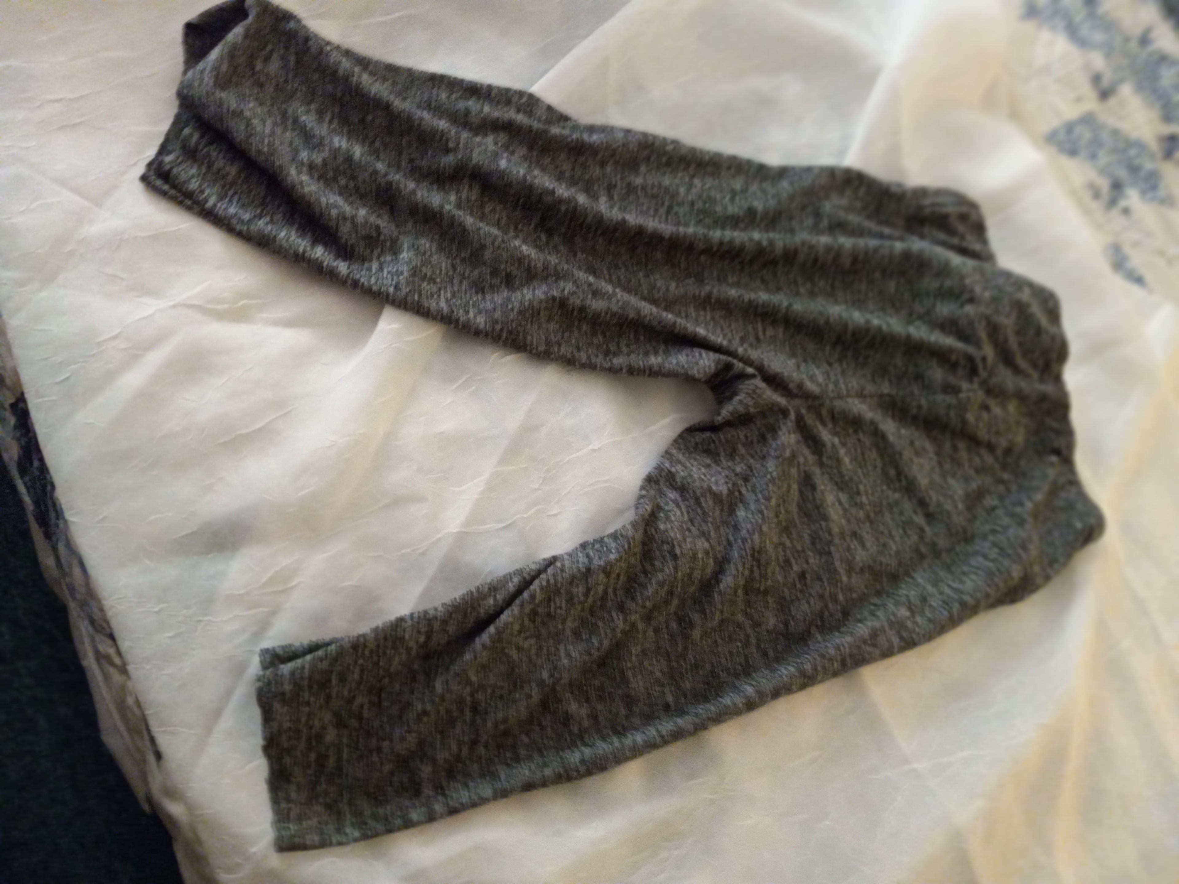 Ladies No Boundries Mid-Length Black/Gray Pants Size S/M