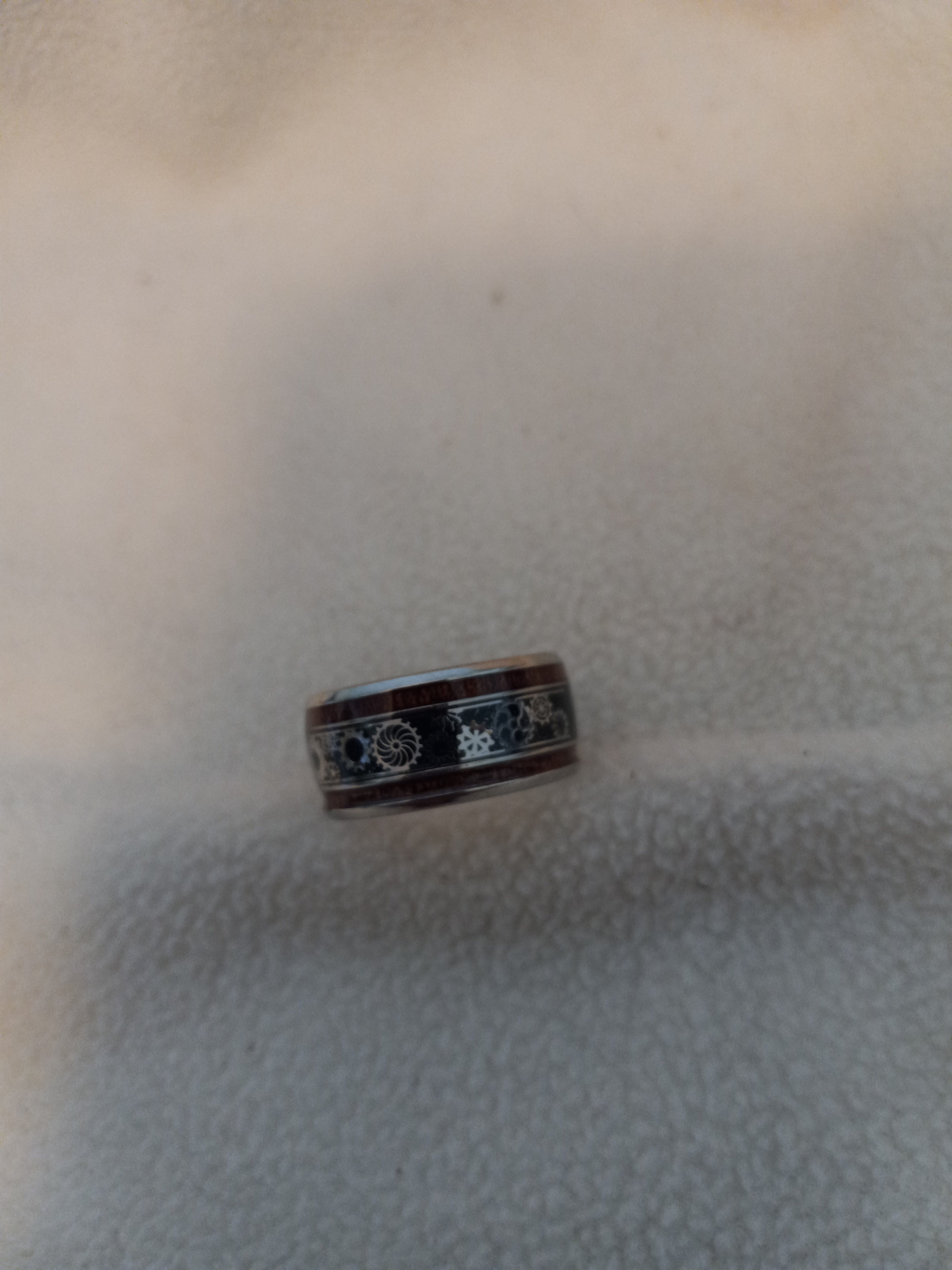 J 238  Engineers Man's Wedding Ring Size 9