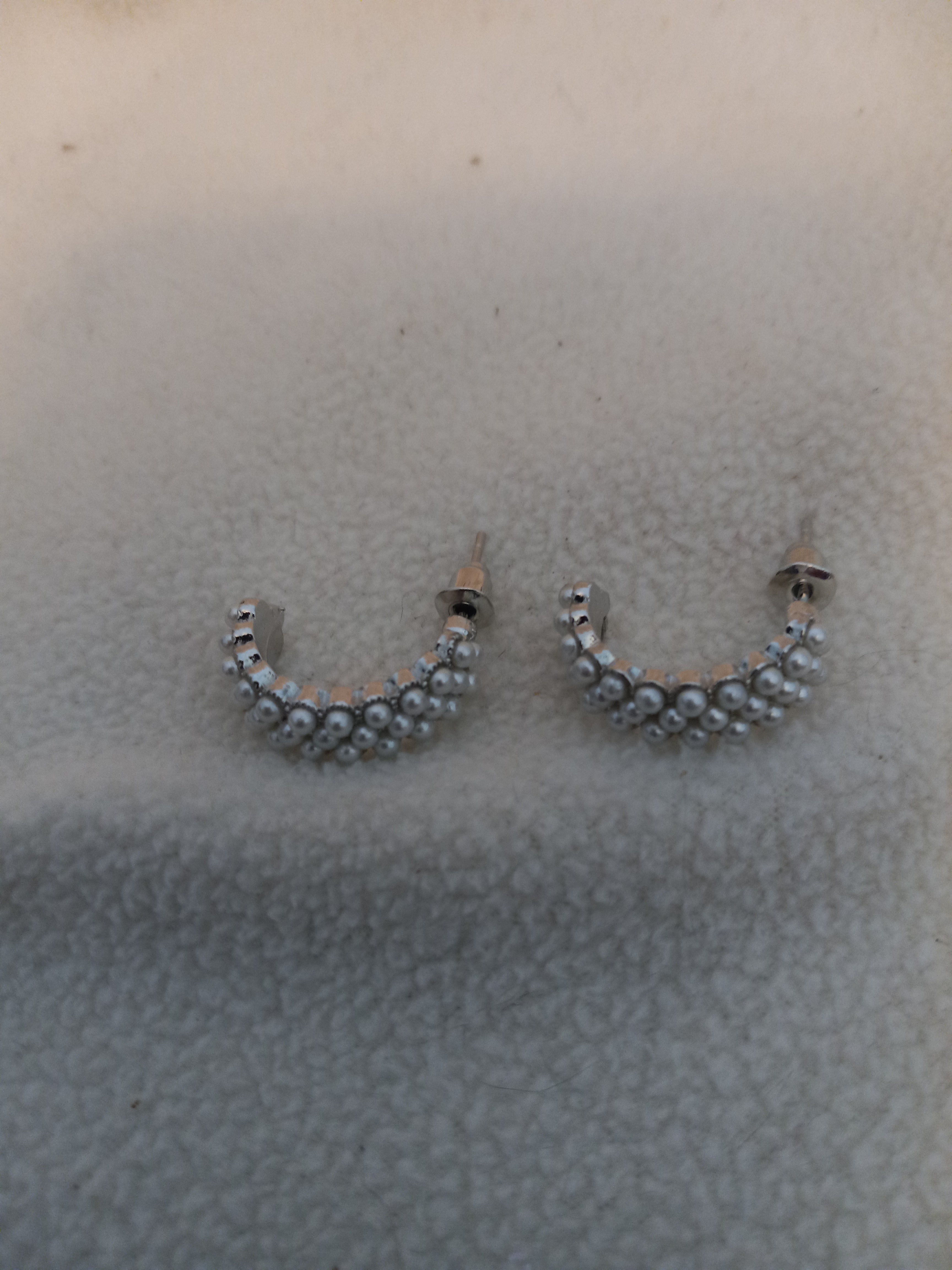 J 226 Silver and Pearls Earrings