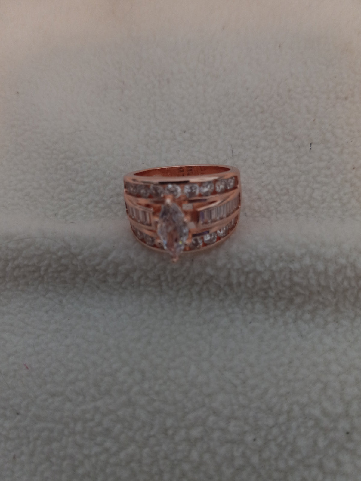 J 242  Beautiful Gold and Cubic Zirconia Ring - Size 7