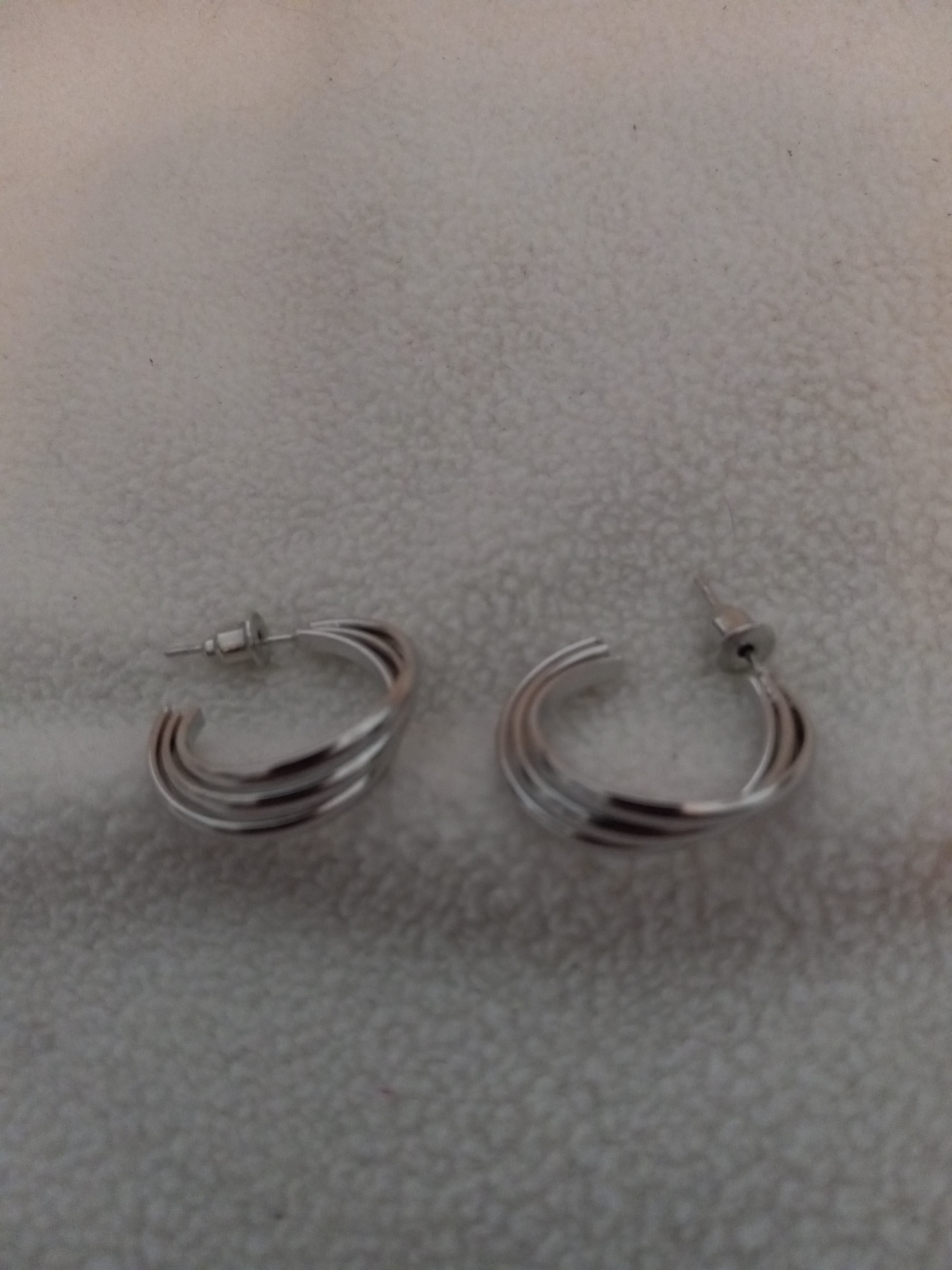 J 235  Silver 3/4 inch 3 Layer Hoop Earrings