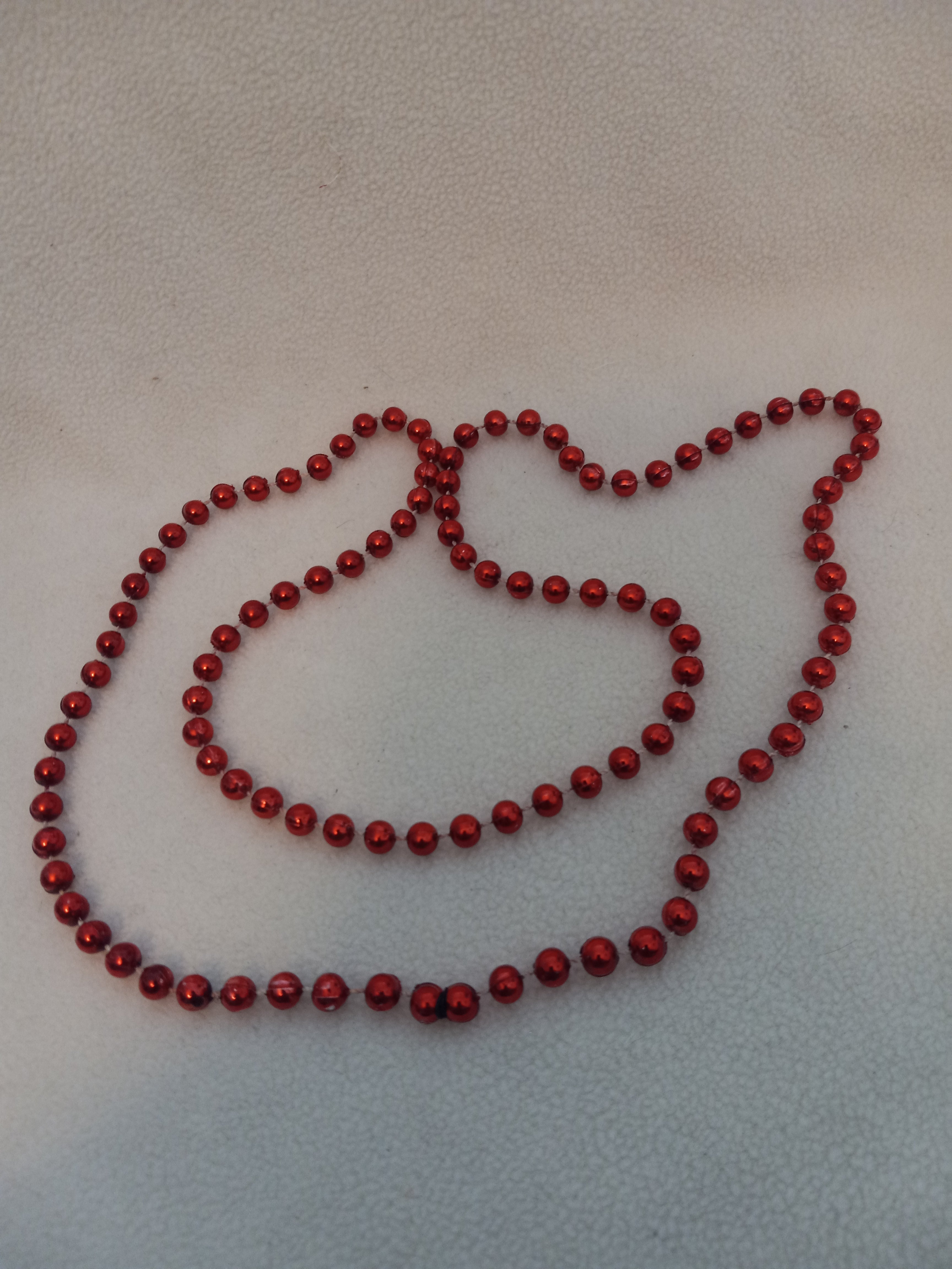 J 254  Red Beaded Necklace