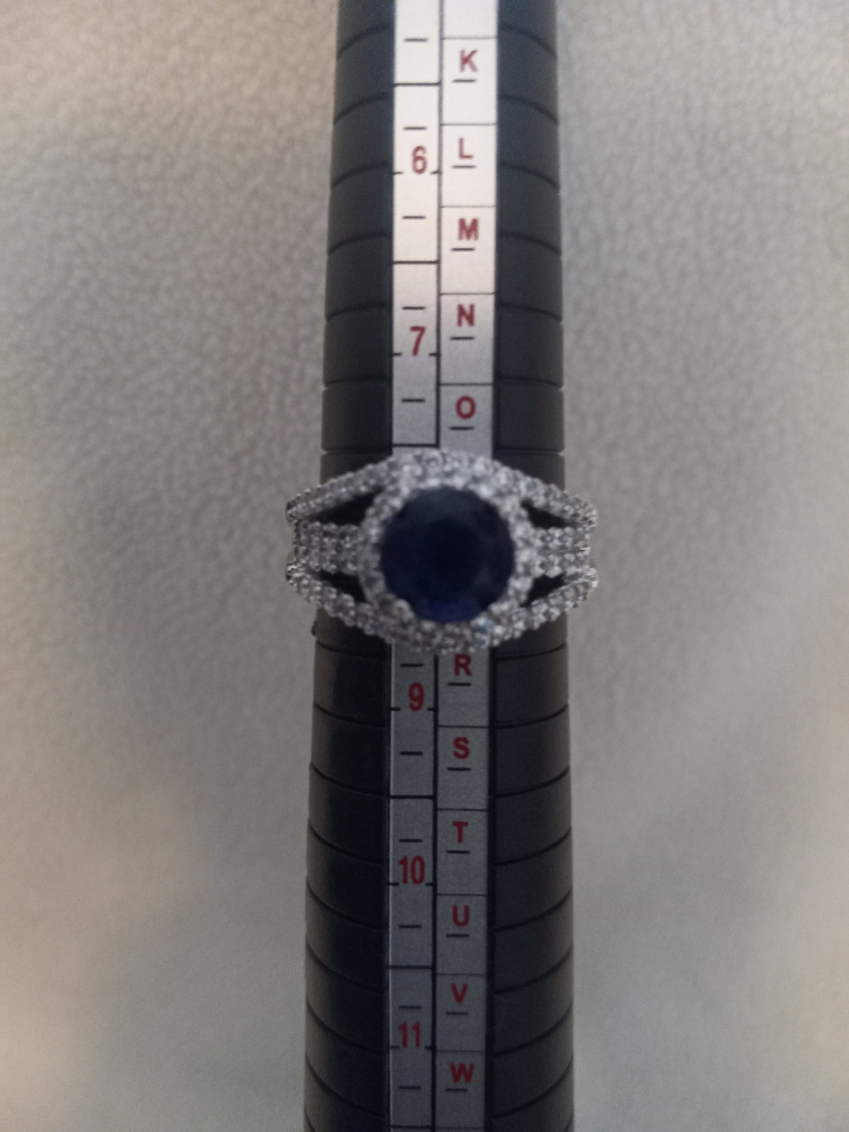 J 279  Silver and Onyx Cocktail Ring - Size 8