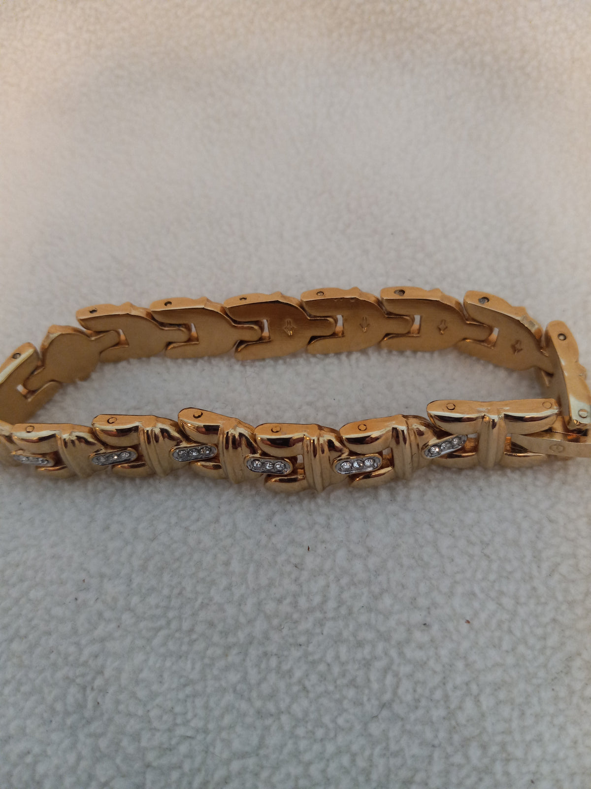 J 263  Gold Bracelet with Crystals
