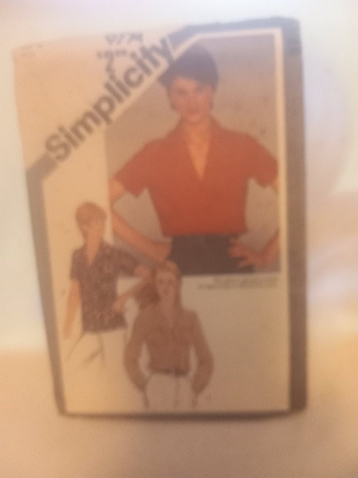 Pattern - Simplicity 9774 - Misses' Shirt, Adjustable for Petite - Size 14
