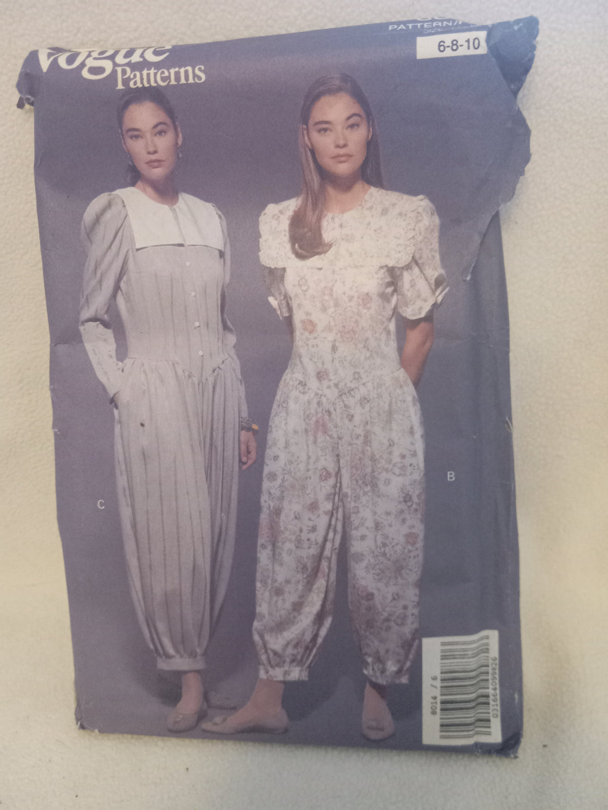 Pattern - Vogue Patterns 8014 - Misses'/Misses' Petite Dress & Jumpsuit - Sizes 6-8-10