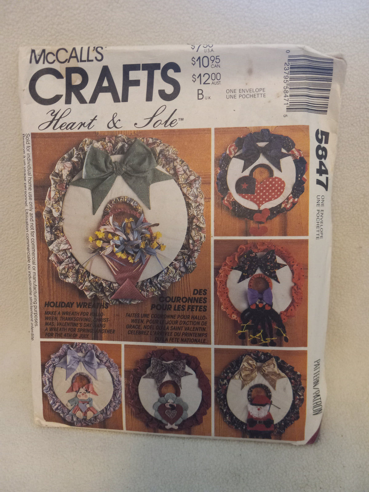 Pattern - McCall's Crafts 5847 - Heart & Tole - 6 Seasonal 17 inches Holiday Wreaths