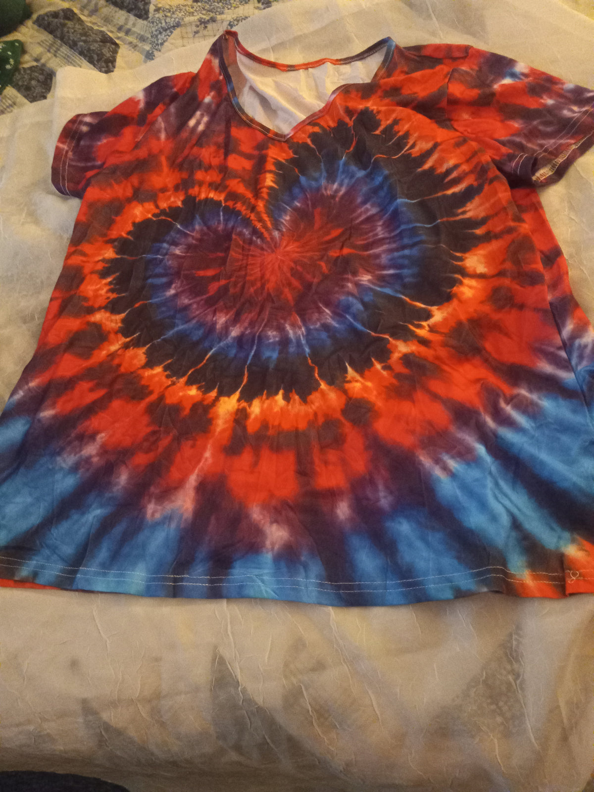 New V-Neck Tie Dye Pullover Short Sleeve Shirt - Size XXL